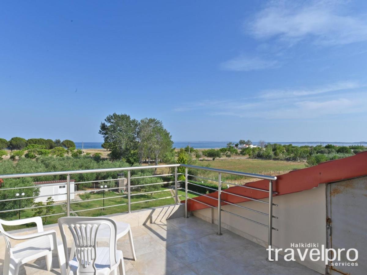 Villa Iris By Rentalspro Services - Agios Mamas Beach Exterior foto