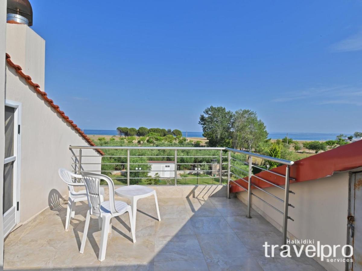 Villa Iris By Rentalspro Services - Agios Mamas Beach Exterior foto