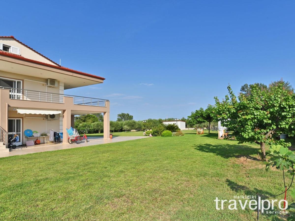Villa Iris By Rentalspro Services - Agios Mamas Beach Exterior foto