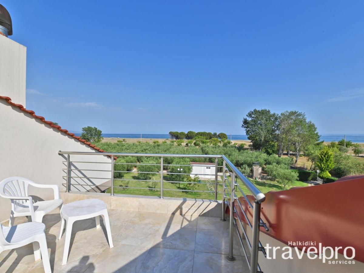 Villa Iris By Rentalspro Services - Agios Mamas Beach Exterior foto