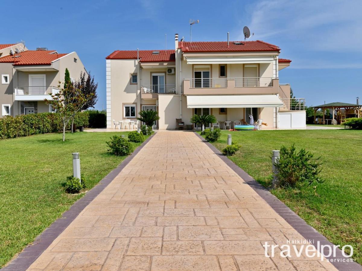 Villa Iris By Rentalspro Services - Agios Mamas Beach Exterior foto