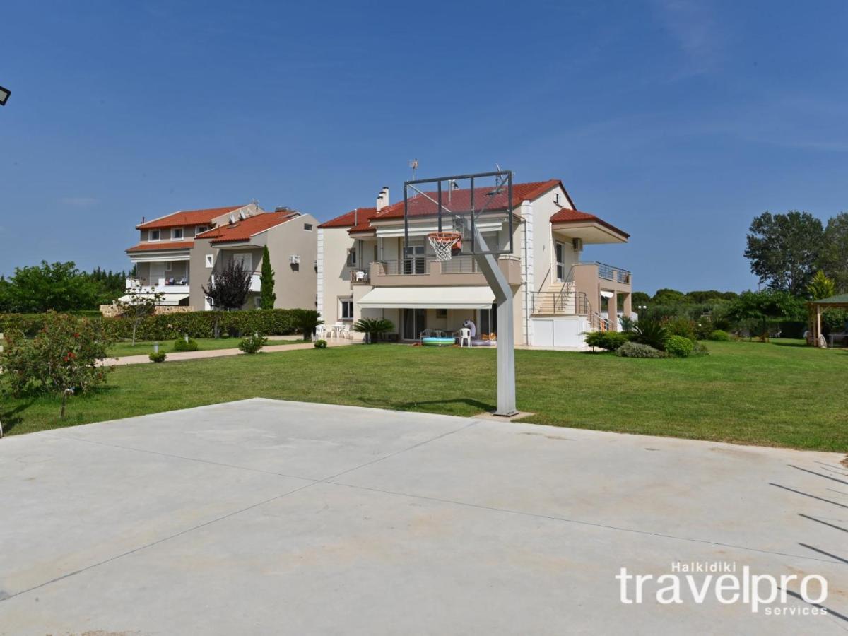 Villa Iris By Rentalspro Services - Agios Mamas Beach Exterior foto